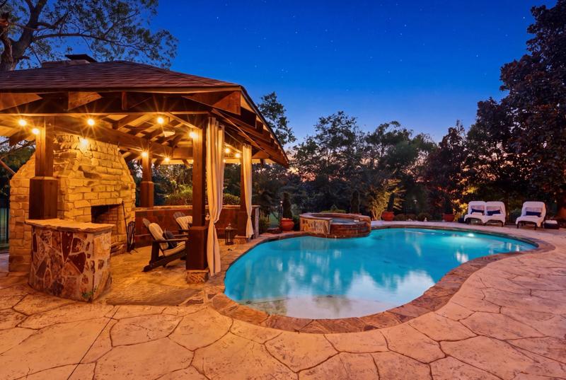 Real estate photo by EstateVision Studios