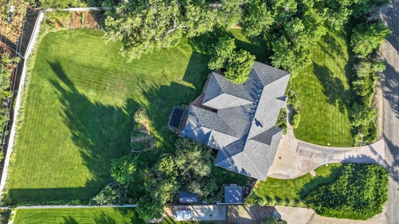 Real estate photo by EstateVision Studios